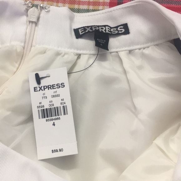 EXPRESSS white lacy skirt - Picture 3 of 3